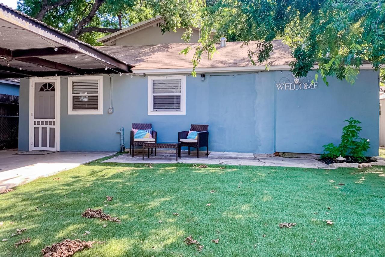 The Cedar House Villa San Antonio Exterior photo